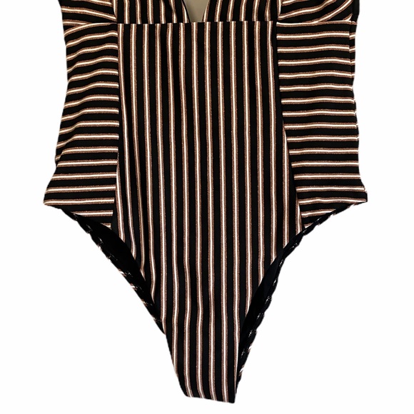 NWT L*SPACE Horizon Stripe Sunscape One Piece 12 - Picture 6 of 12
